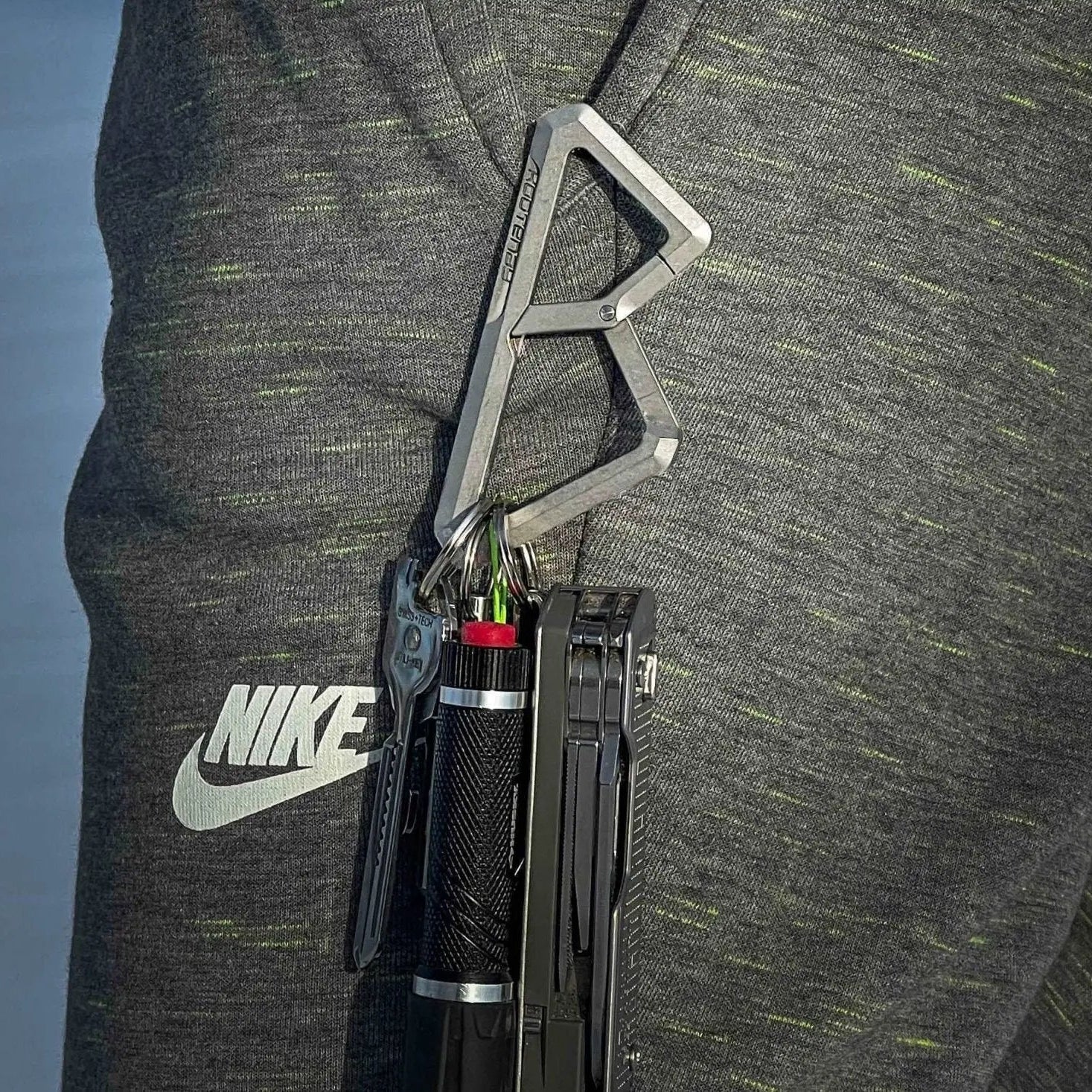 Kootenay Titanium Carabiner With Back Clip - PICHI DESIGN